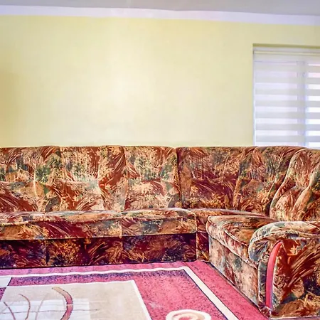 4 Bedroom Awesome In Kobylnica * Kobylnica (Pomerania)