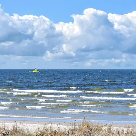 Σπίτι διακοπών 4 Bedroom Awesome In Kobylnica